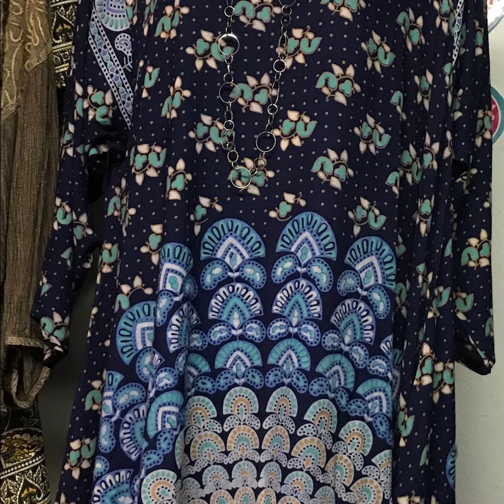 NWT.  Sacred Threads Blouse/Tunic.    220163.   LG/CL/GR01 - Picture 2 of 4